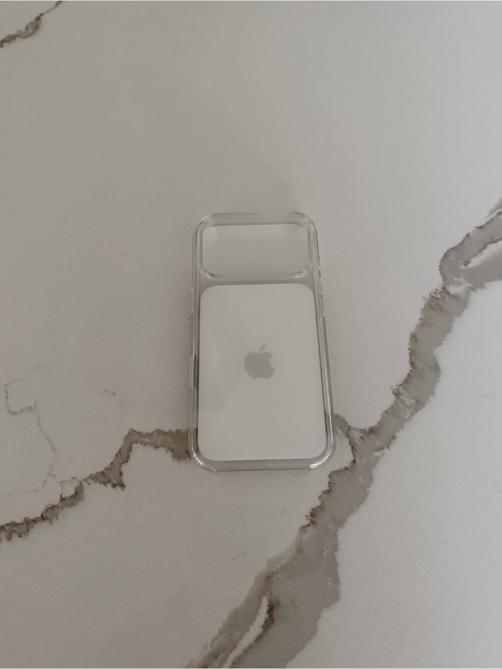 apple 17 pro clear magsafe case